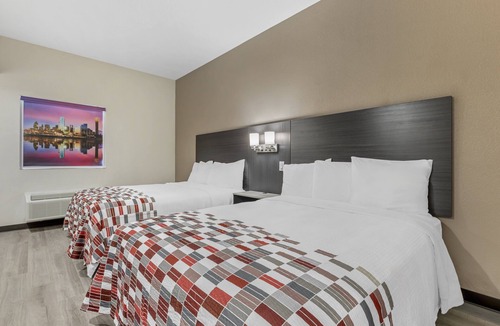 Hutchins Hotel | Red Roof Inn Hutchins