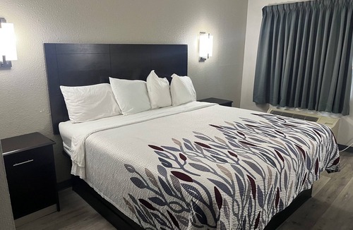 Kimball Hotel | Red Roof Inn Kimball, TN - I-24