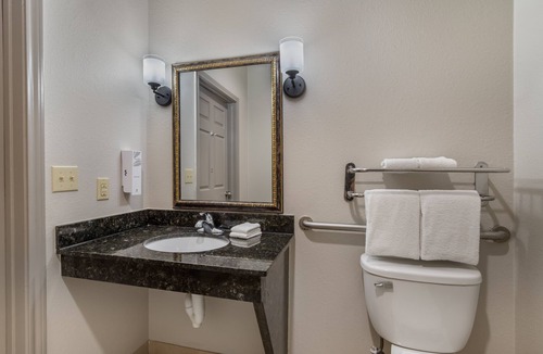 La Porte Hotel | Red Roof Inn La Porte