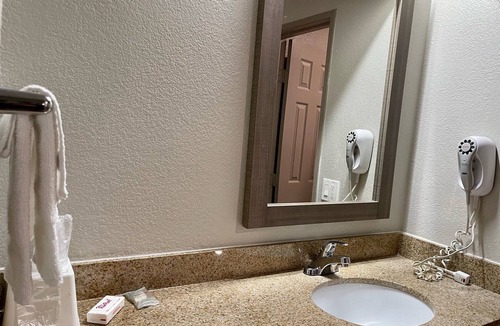 Lafayette Hotel | Red Roof Inn Lafayette, LA