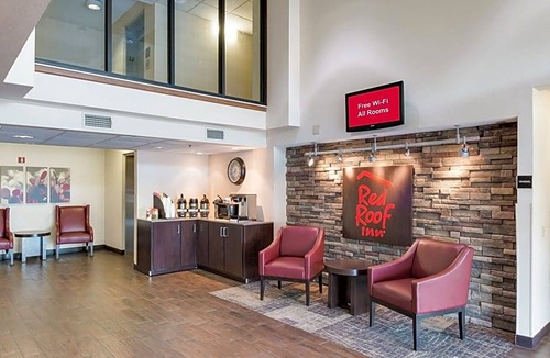 Bonanza Hotel | Red Roof Inn Laredo