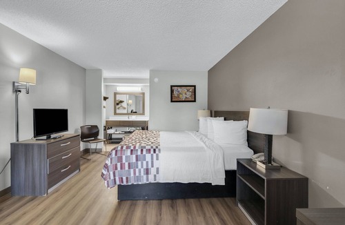 MacClenny Hotel | Red Roof Inn MacClenny