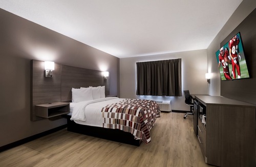 Marston Hotel | Red Roof Inn Marston