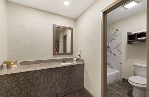 Nacogdoches Hotel | Red Roof Inn Nacogdoches