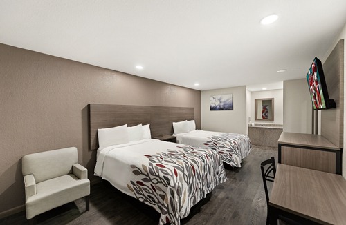 Nacogdoches Hotel | Red Roof Inn Nacogdoches