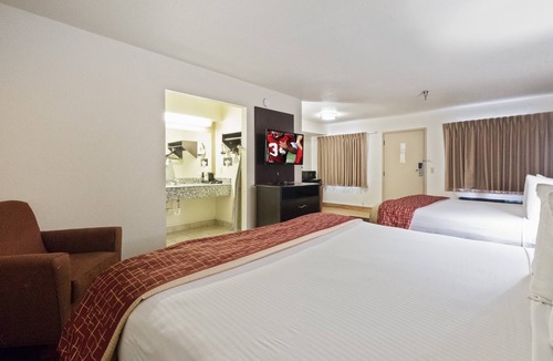 Central Oklahoma City Hotel | Red Roof Inn Oklahoma Airport – I-40 W/Fairgrounds
