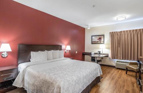 Franklin Park Hotel | Red Roof Inn PLUS Austin South - Airport