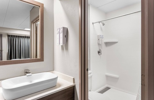 Hoffman Estates Hotel | Red Roof Inn PLUS+ Chicago - Hoffman Estates