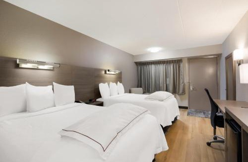 Naperville Hotel | Red Roof Inn PLUS+ Chicago - Naperville