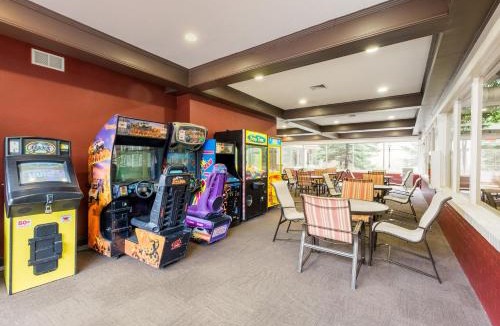 South Deerfield Hotel | Red Roof Inn PLUS+ South Deerfield - Amherst