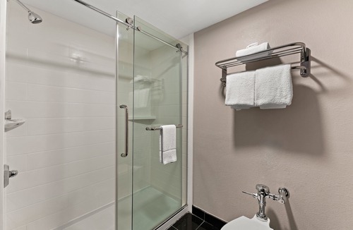 Reading Hotel | Red Roof Inn Reading