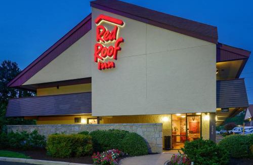 South Richmond Hotel | Red Roof Inn Richmond South