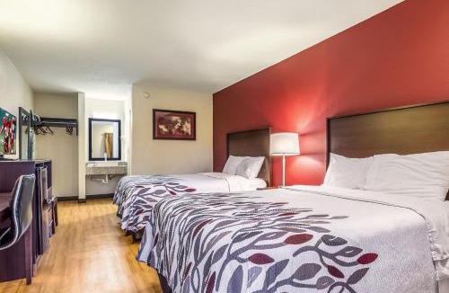 Scottsburg Hotel | Red Roof Inn Scottsburg