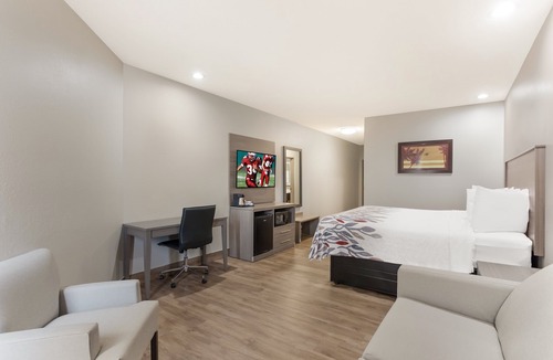 Corbin Hotel | Red Roof Inn & Suites Corbin