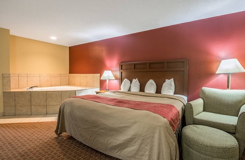 Little Rock Hotel | Red Roof Inn & Suites Little Rock