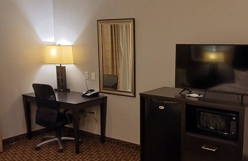 Longview Hotel | Red Roof Inn & Suites Longview