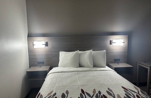 Middleborough Hotel | Red Roof Inn & Suites Middleborough