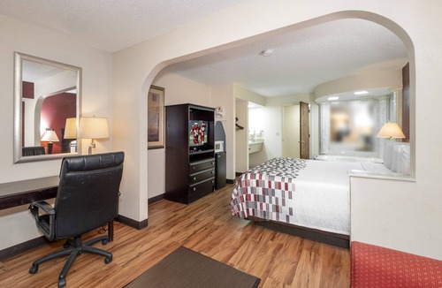 Oxford Hotel | Red Roof Inn & Suites Oxford