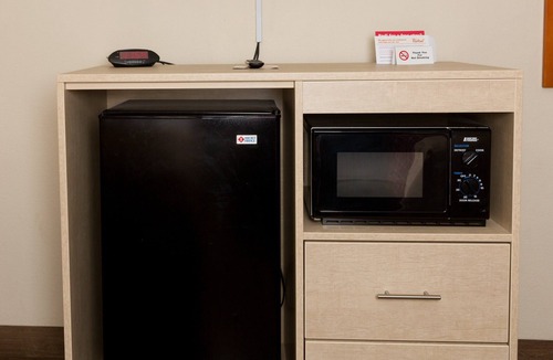 Pigeon Forge Hotel | Red Roof Inn & Suites Pigeon Forge - Parkway