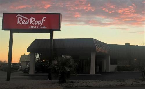 San Angelo Hotel | Red Roof Inn & Suites San Angelo
