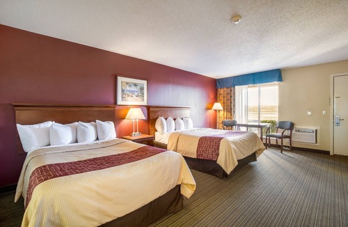 Vincennes Hotel | Red Roof Inn Vincennes