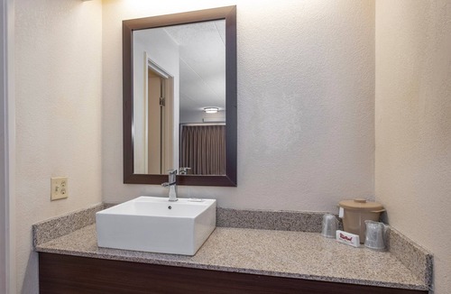 Lanham Hotel | Red Roof Inn Washington DC - Lanham