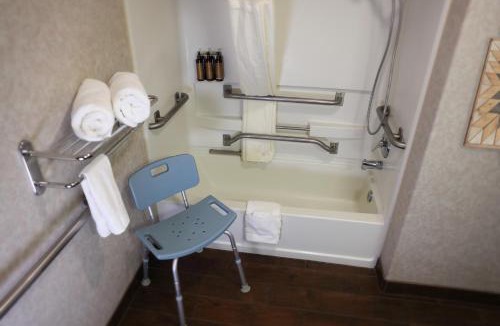 Torrey Hotel | Red Sands Hotel