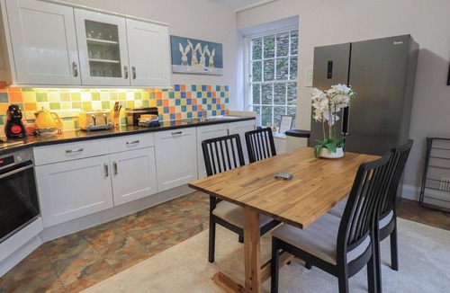 Waterhead Cottage | RED SCREES, family friendly in Ambleside