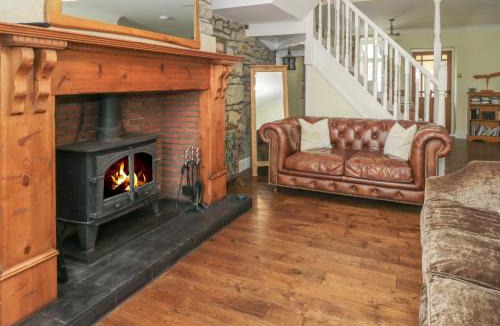 Old Bewick House | Red Squirrel Cottage, 5 Biddlestone