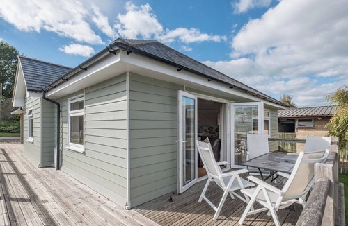 Ryde Cottage | Red Squirrel Lodge - UKC677