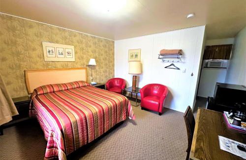 Iron Bridge Hotel | Red Top Motor Inn