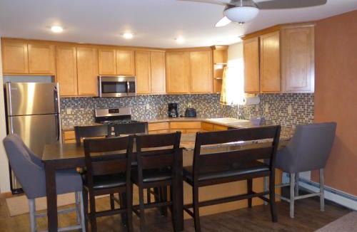 Manitou Springs Hotel | Red Wing Motel