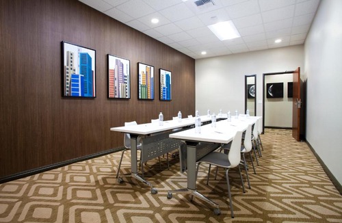 Torrance Hotel | Redac Gateway Hotel Torrance