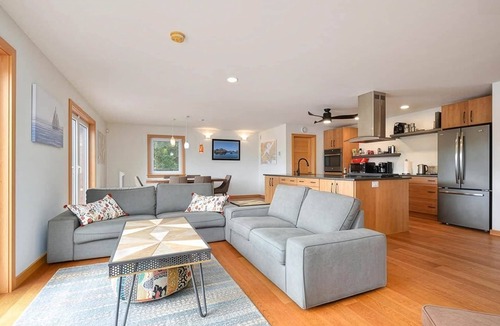 Cape Breton Island House | Redbird Lakehouse