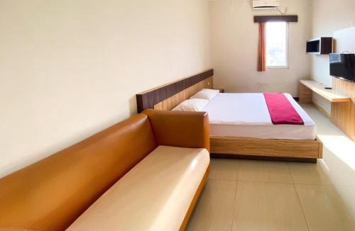 Tanjung Redeb Hotel | RedDoorz at Berau Plaza Tanjung Redeb