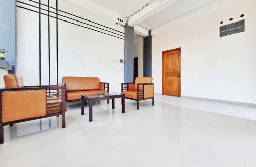 Yogyakarta Hotel | RedDoorz at Double A Guesthouse UMY