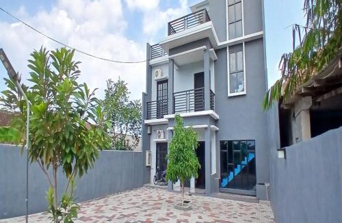 Depok Hotel | RedDoorz at Griya Athaya Maguwoharjo Yogyakarta