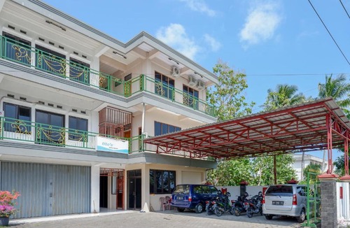 Banjarasri Hotel | RedDoorz At Telaga Mulya Hotel Wates
