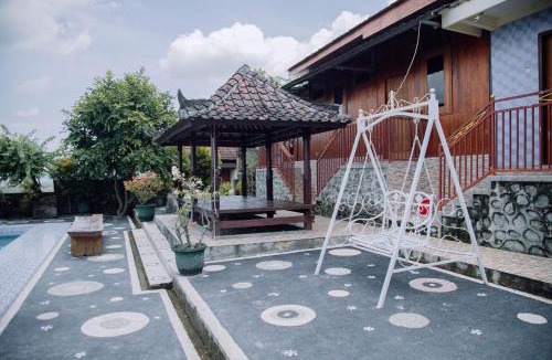 Kecamatan Kuripan Hotel | RedDoorz at Villa Bukit Senyum Lombok