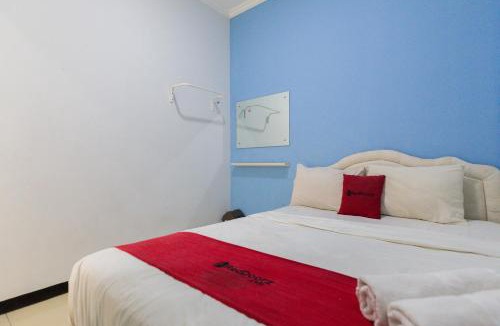 Cikokol Hotel | RedDoorz @ Garden Boulevard Citra Raya Tangerang