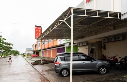 Mandai Hotel | RedDoorz @ Graha Cemerlang Maros