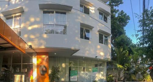 Manado City Centre Hostel | RedDoorz Hostel @ Manado Green Hostel