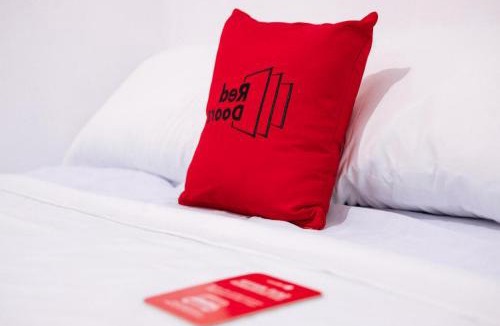 Mataram Hotel | RedDoorz @ Jalan Pendidikan Mataram