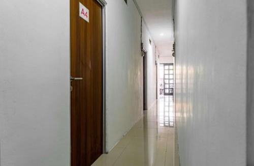 Kebon Kacang House | RedDoorz @ Kebon Kacang