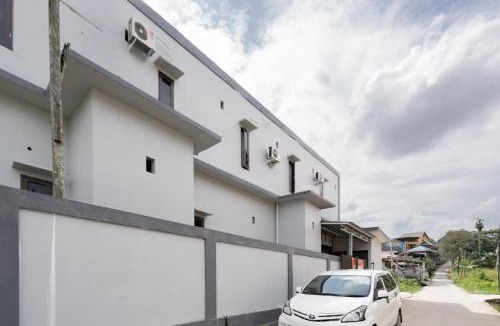 Samarinda Hotel | RedDoorz near Big Mall Samarinda