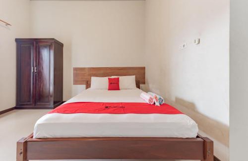 Samarinda Hotel | RedDoorz near GOR Sempaja Samarinda