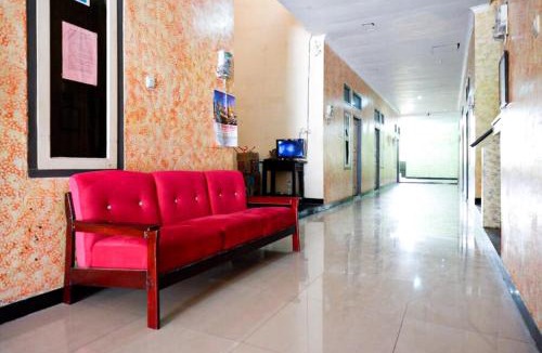 Tegal House | RedDoorz near GOR Wisanggeni