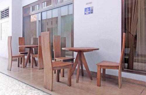 Condongcatur House | RedDoorz near Hartono Mall 3