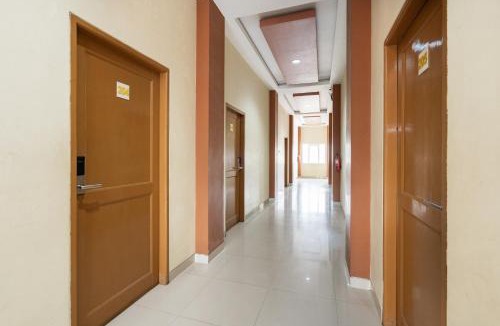 Samarinda Hotel | RedDoorz near Islamic Center Samarinda