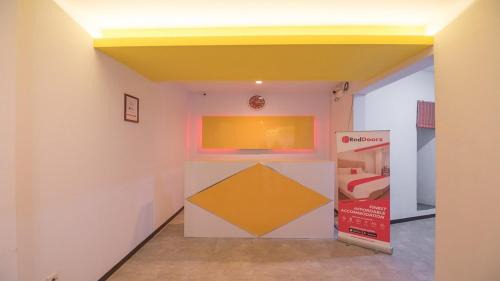 Old Jakarta Hotel | RedDoorz near ITC Mangga Dua